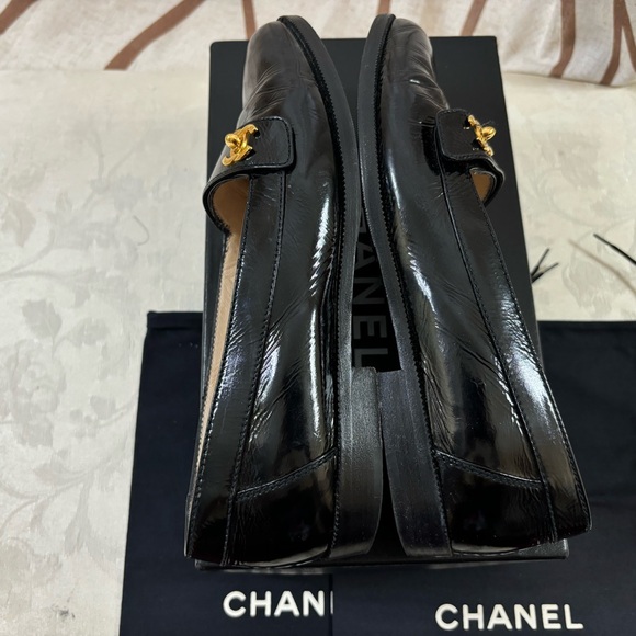 π Chanel CC turnlock Loafers,in Box - Picture 9 of 12
